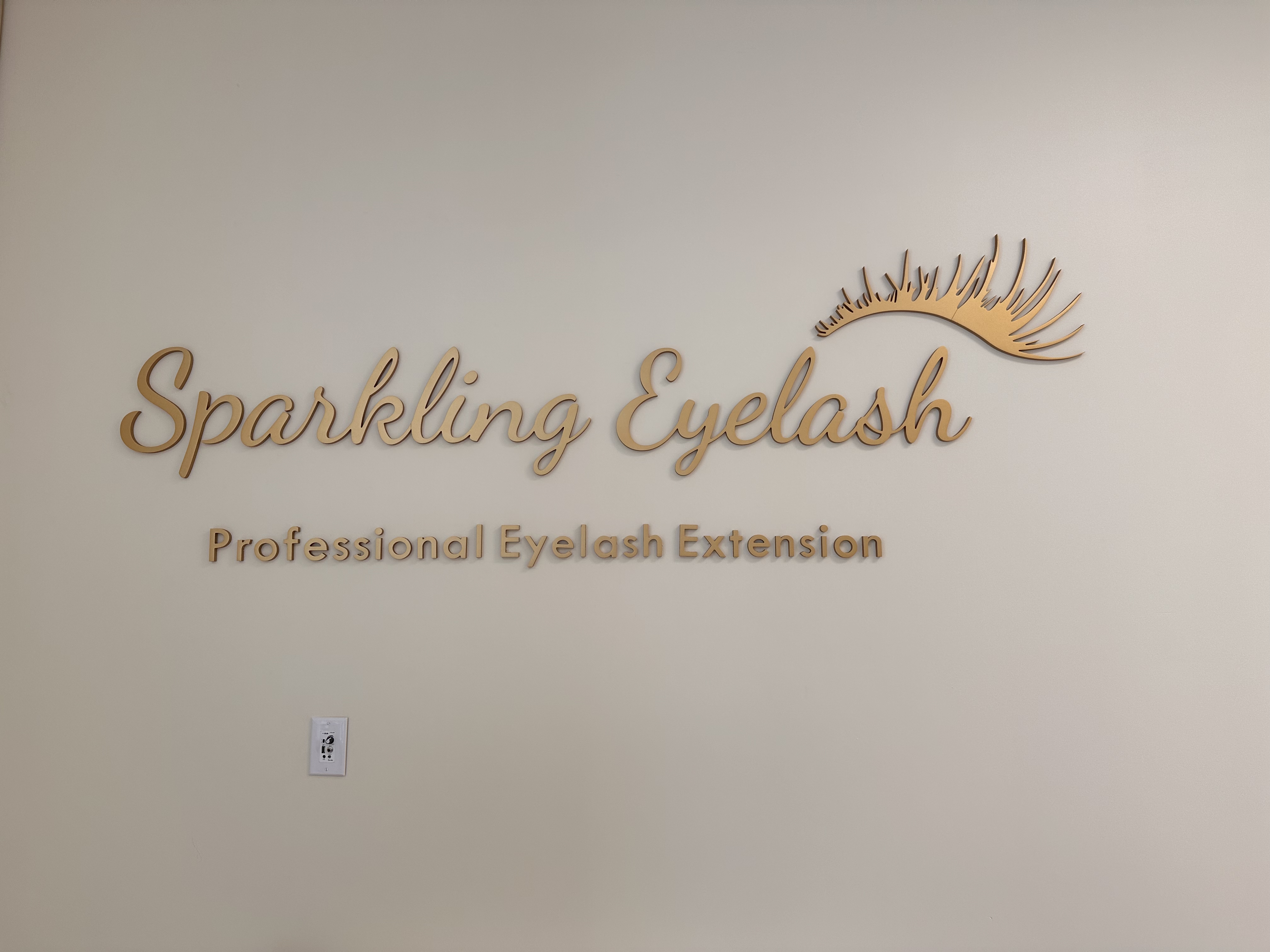 Sparkling Eyelash 2 gallery image